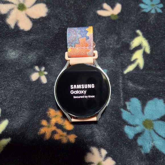 Samsung Galaxy Watch 6 44mm Silver BT - Picture 6 of 8